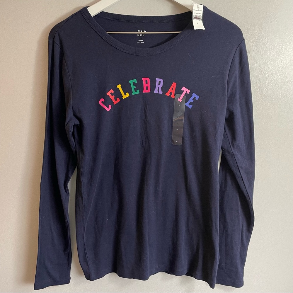 NWT Gap long sleeve top Size L